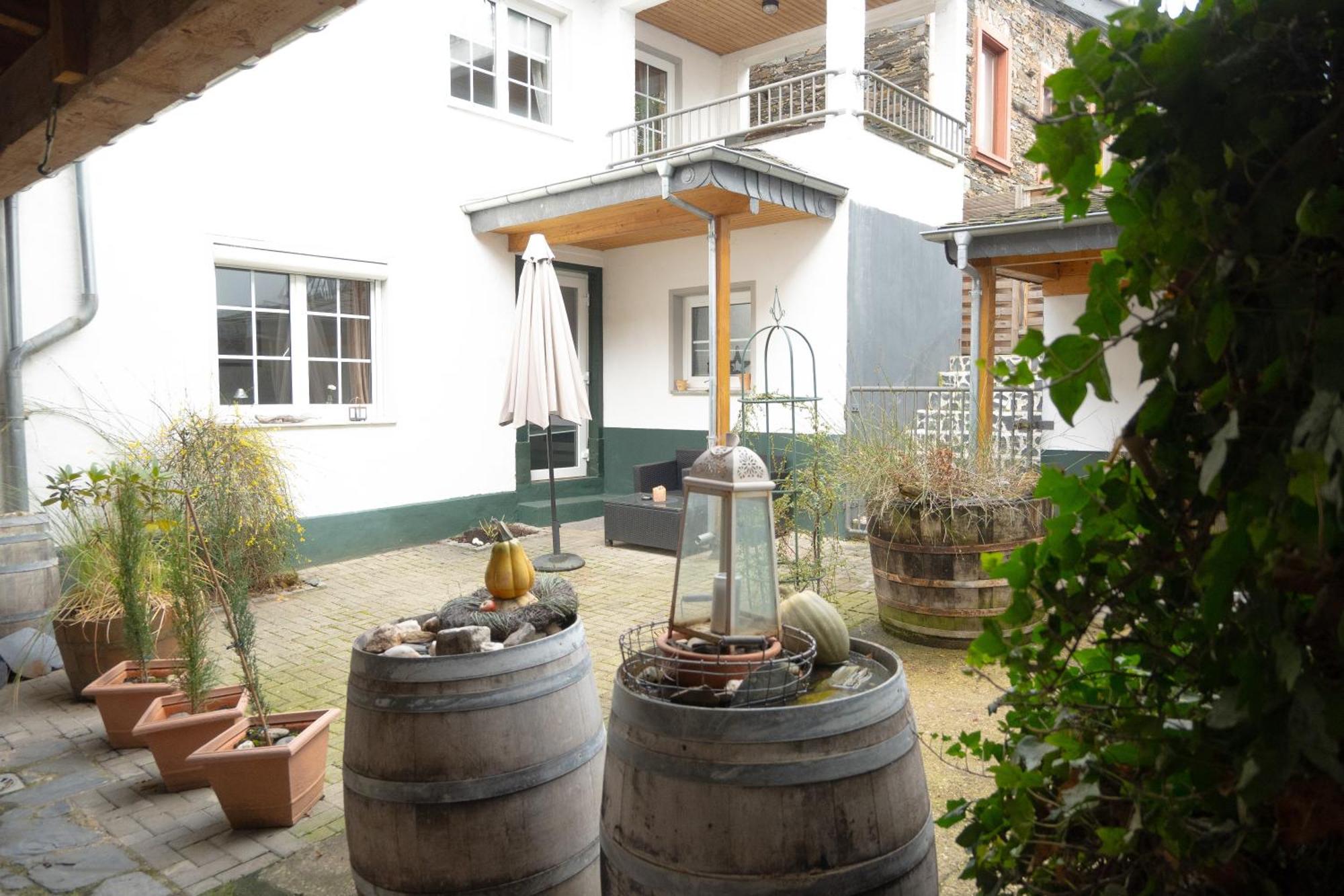 Ferienwohnung & Apartment Am Steinbrunnen Brauneberg Kültér fotó